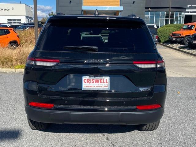 new 2025 Jeep Grand Cherokee car, priced at $46,750