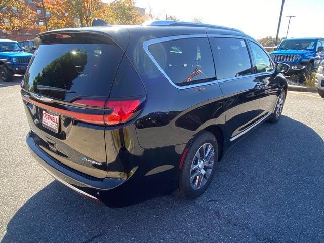 new 2026 Chrysler Pacifica Hybrid car, priced at $62,690