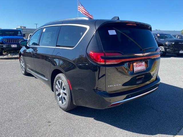 new 2026 Chrysler Pacifica Hybrid car, priced at $62,690