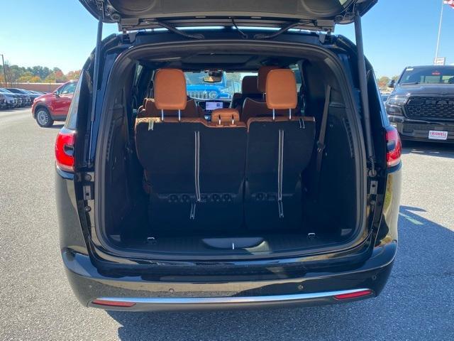 new 2026 Chrysler Pacifica Hybrid car, priced at $62,690