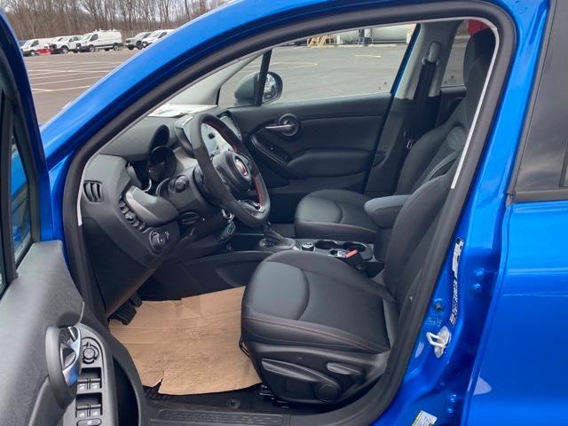 new 2023 FIAT 500X car, priced at $28,000