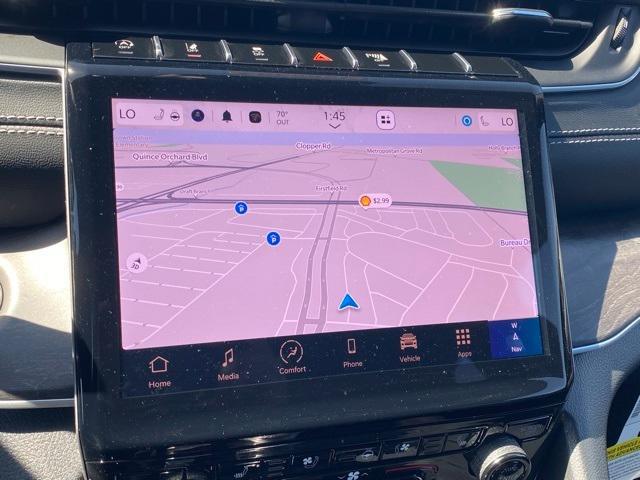 new 2025 Jeep Grand Cherokee car, priced at $45,000