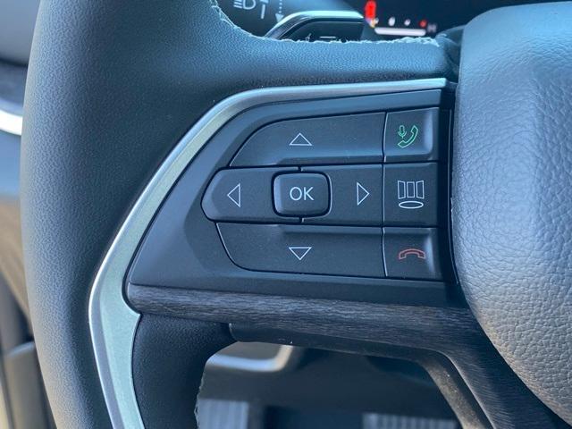 new 2025 Jeep Grand Cherokee car, priced at $45,000