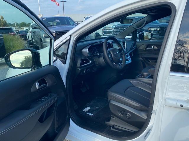 new 2026 Chrysler Voyager car, priced at $39,500