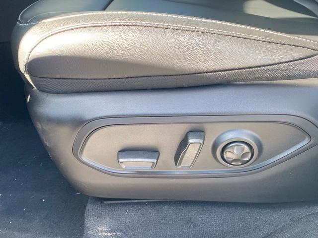 new 2025 Jeep Grand Cherokee car, priced at $43,050