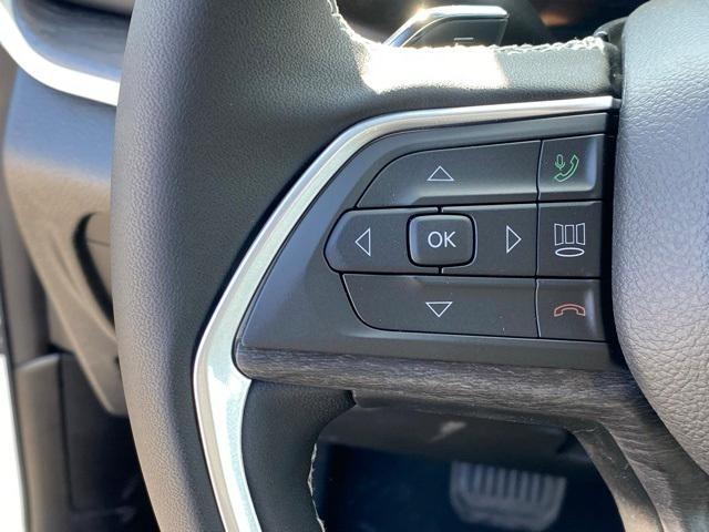 new 2025 Jeep Grand Cherokee car, priced at $43,050
