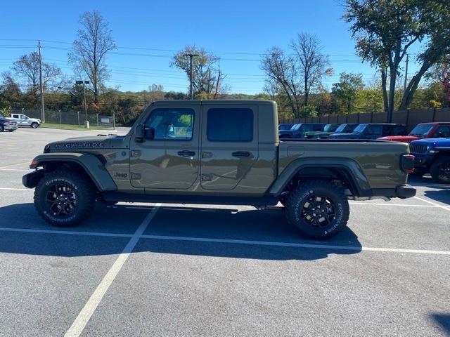 new 2025 Jeep Gladiator car, priced at $44,745