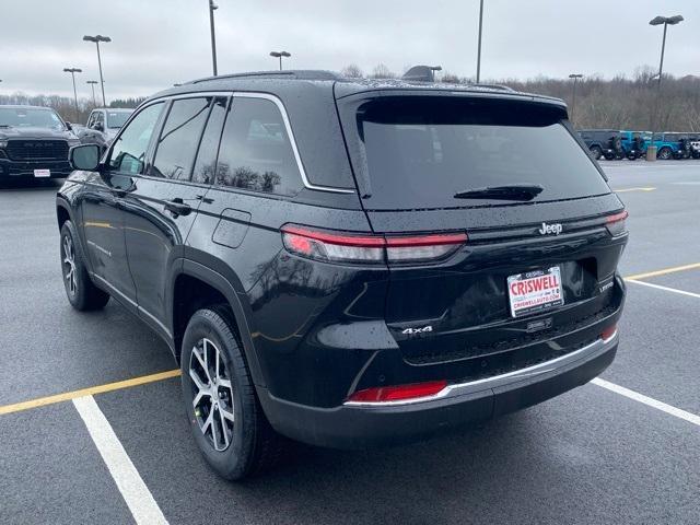new 2025 Jeep Grand Cherokee car, priced at $43,000