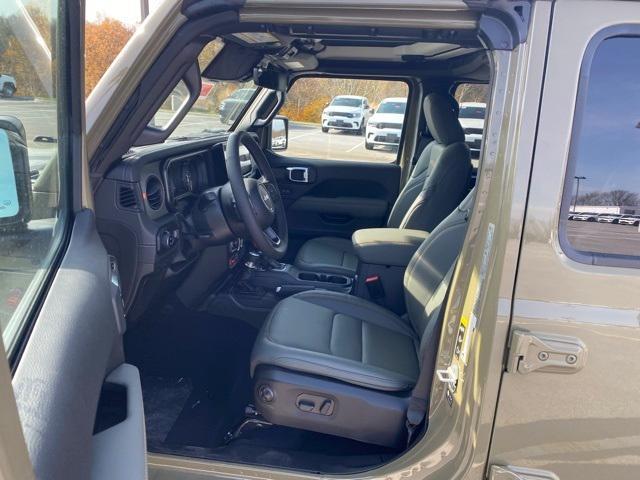 new 2026 Jeep Gladiator car, priced at $62,000