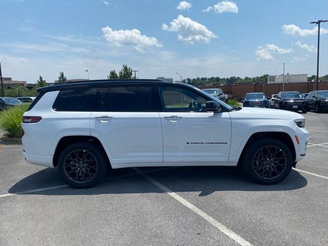 new 2025 Jeep Grand Cherokee L car, priced at $64,462