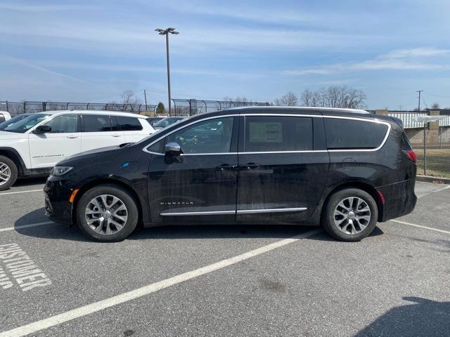 new 2025 Chrysler Pacifica Hybrid car, priced at $44,250