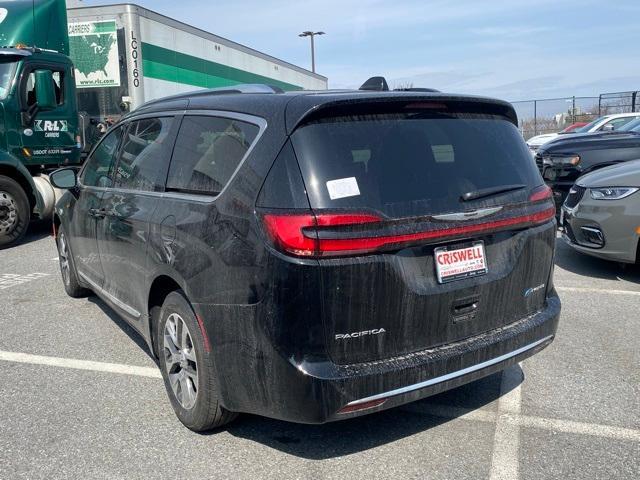 new 2025 Chrysler Pacifica Hybrid car, priced at $44,250