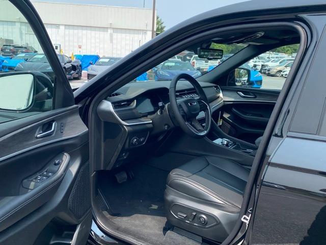 new 2025 Jeep Grand Cherokee L car, priced at $45,500