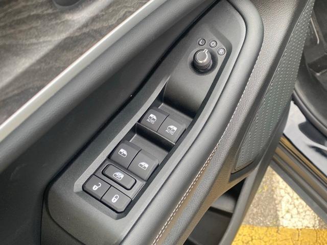 new 2025 Jeep Grand Cherokee L car, priced at $52,995