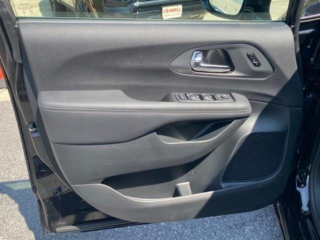 new 2026 Chrysler Pacifica car, priced at $40,500