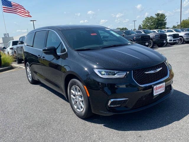new 2026 Chrysler Pacifica car, priced at $40,500