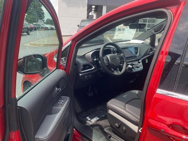 new 2026 Chrysler Voyager car, priced at $34,000