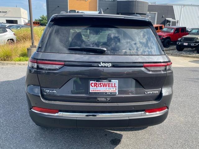 new 2025 Jeep Grand Cherokee car, priced at $43,750