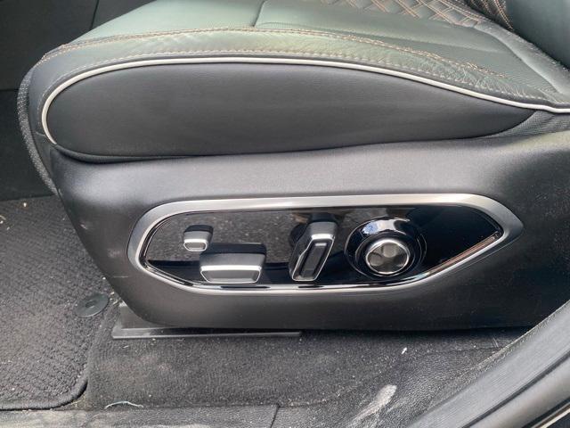 new 2025 Jeep Grand Cherokee car, priced at $62,500