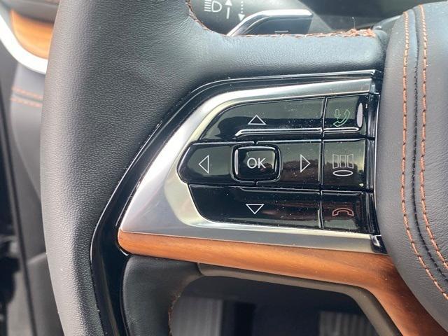 new 2025 Jeep Grand Cherokee car, priced at $62,500