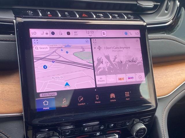 new 2025 Jeep Grand Cherokee car, priced at $62,500