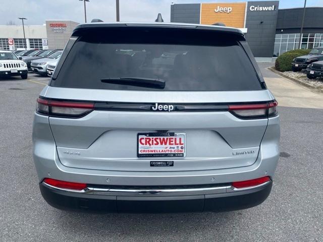 new 2025 Jeep Grand Cherokee car, priced at $43,000