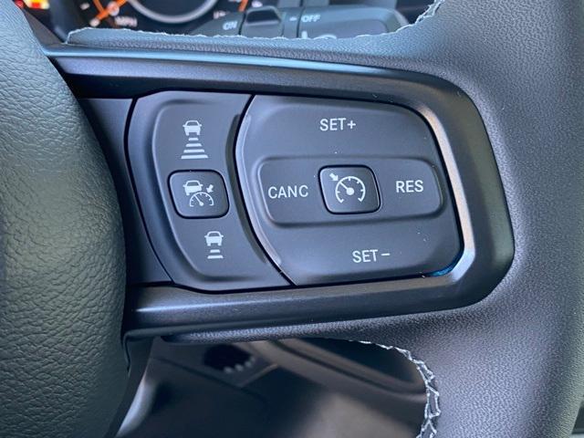 new 2025 Jeep Wrangler car, priced at $59,250