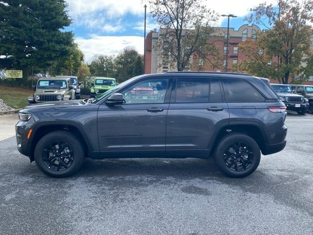 new 2025 Jeep Grand Cherokee car, priced at $41,120