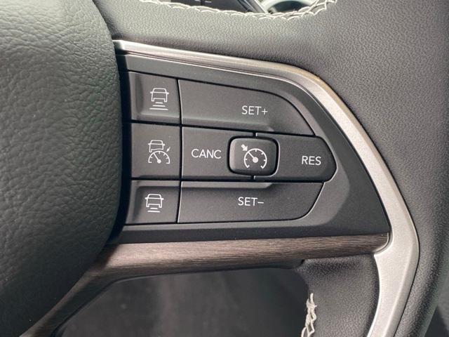 new 2025 Jeep Grand Cherokee car, priced at $43,400