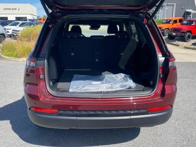 new 2025 Jeep Grand Cherokee car, priced at $39,314