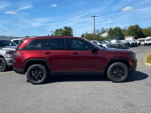 new 2025 Jeep Grand Cherokee car, priced at $39,314