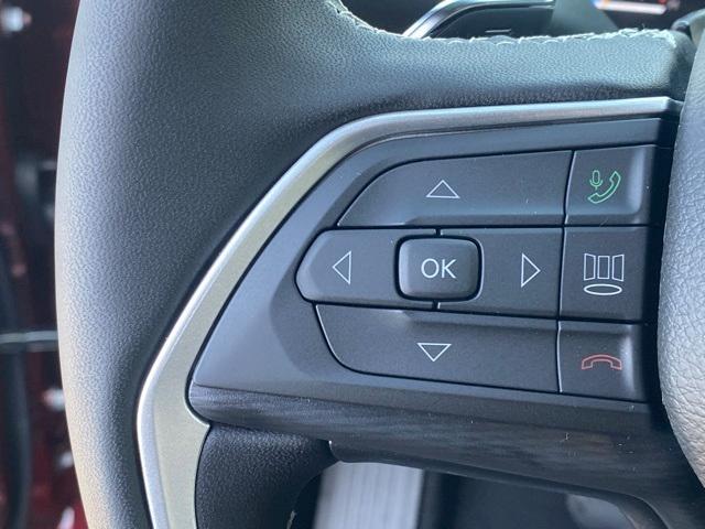 new 2025 Jeep Grand Cherokee car, priced at $39,314