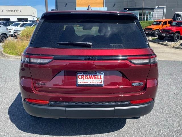 new 2025 Jeep Grand Cherokee car, priced at $39,314