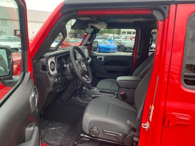 new 2025 Jeep Wrangler car, priced at $44,600