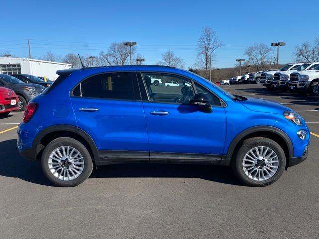 new 2023 FIAT 500X car, priced at $25,250