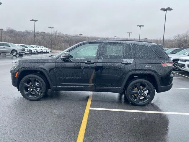 new 2025 Jeep Grand Cherokee car, priced at $43,500