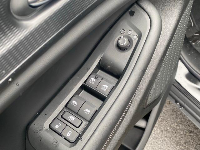 new 2025 Jeep Grand Cherokee car, priced at $43,500
