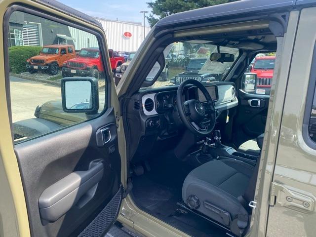 new 2025 Jeep Wrangler car, priced at $41,500