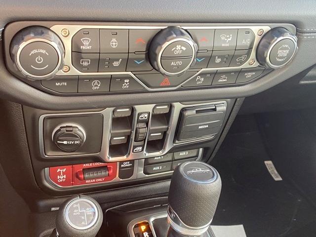 new 2026 Jeep Gladiator car, priced at $62,000