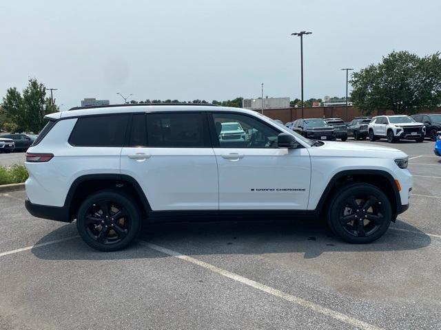 new 2025 Jeep Grand Cherokee L car, priced at $41,500