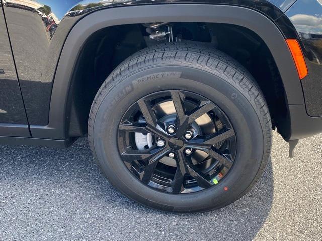 new 2025 Jeep Grand Cherokee car, priced at $47,065