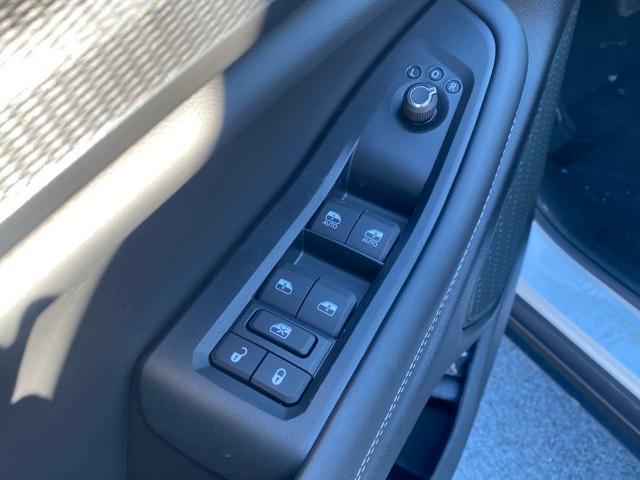 new 2025 Jeep Grand Cherokee car, priced at $40,323