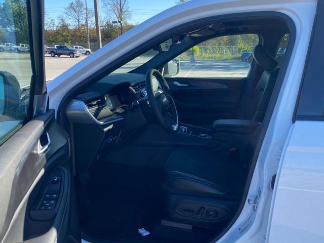 new 2025 Jeep Grand Cherokee car, priced at $40,323