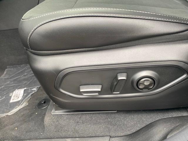 new 2025 Jeep Grand Cherokee car, priced at $47,065