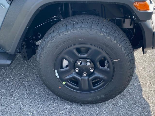 new 2025 Jeep Wrangler car, priced at $40,000