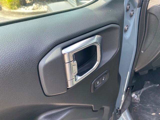 new 2025 Jeep Wrangler car, priced at $40,000