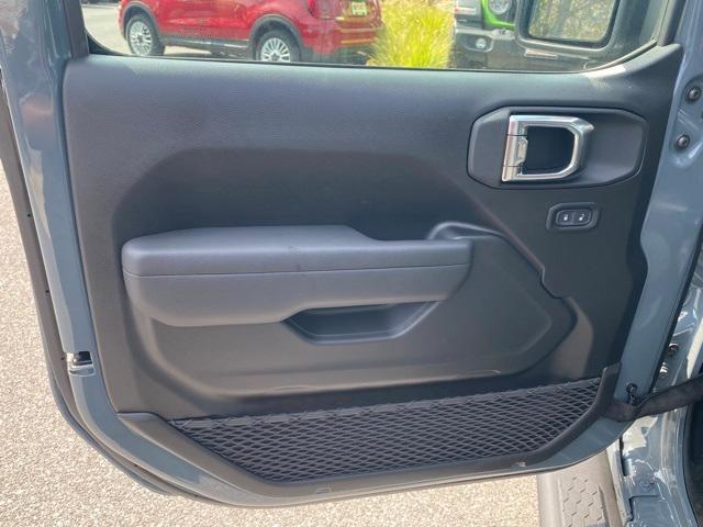 new 2025 Jeep Wrangler car, priced at $40,000