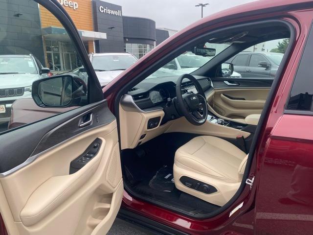 new 2025 Jeep Grand Cherokee L car, priced at $49,650