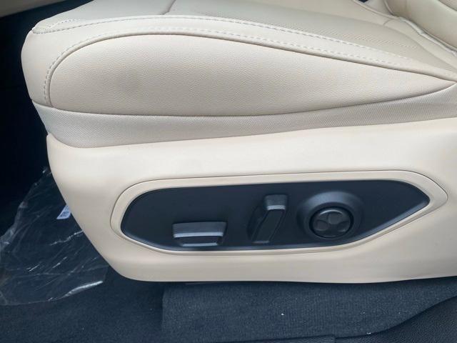 new 2025 Jeep Grand Cherokee L car, priced at $49,650