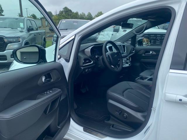 new 2026 Chrysler Voyager car, priced at $37,594